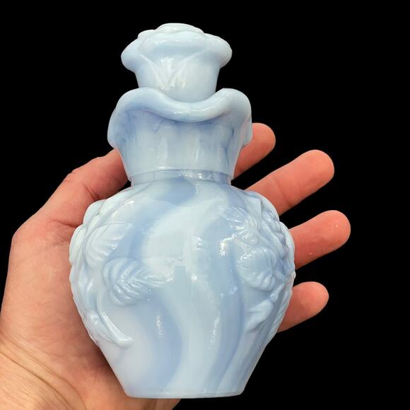 Vintage Avon Blue Milk Glass Pitcher w/ Stopper 1978 Victorian Rose Floral - Picture 2 of 11